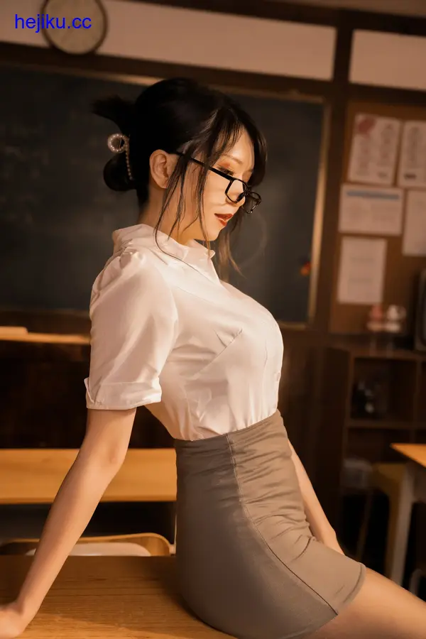Leah梓未 – 全套作品及随包视频[2026.4月-更新至5期-共11G]