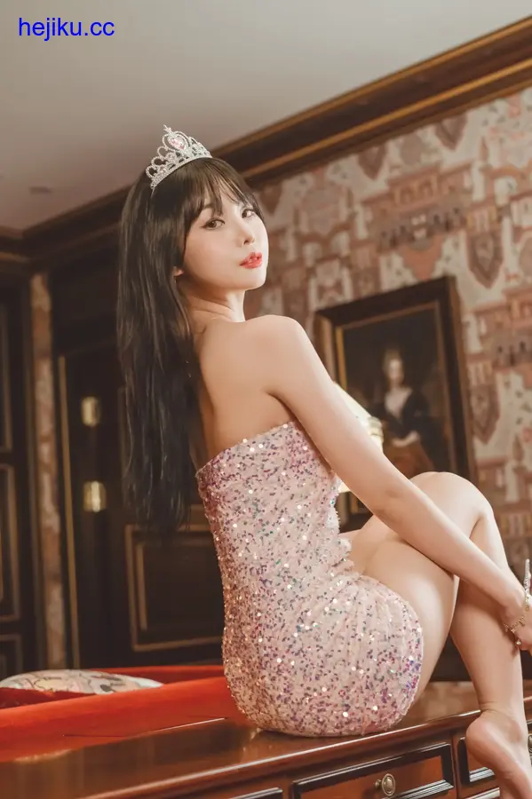 Yuna (윤아) – 全套作品及随包视频[2025.12月-更新至72期-共35.5G]