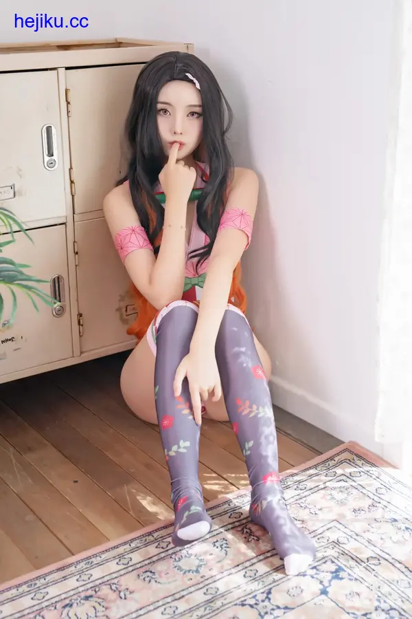 Yuna (윤아) – 全套作品及随包视频[2025.12月-更新至72期-共35.5G]