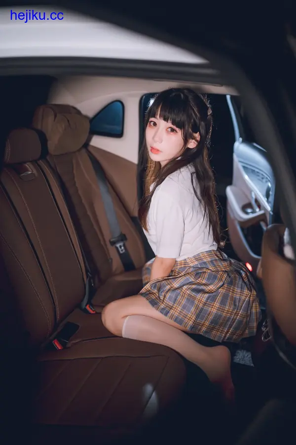 usejan蓝蓝 – 全套作品及随包视频[2026.6月-更新至16期-共1.8G]