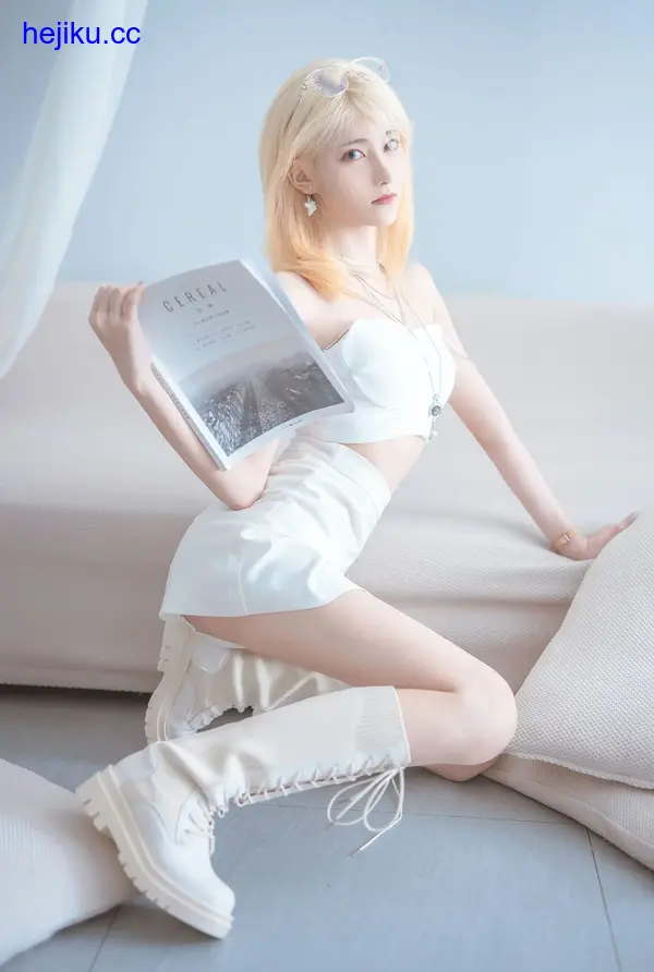 南桃Momoko – 全套作品及随包视频[2026.6月-更新至87期-共3.8G]