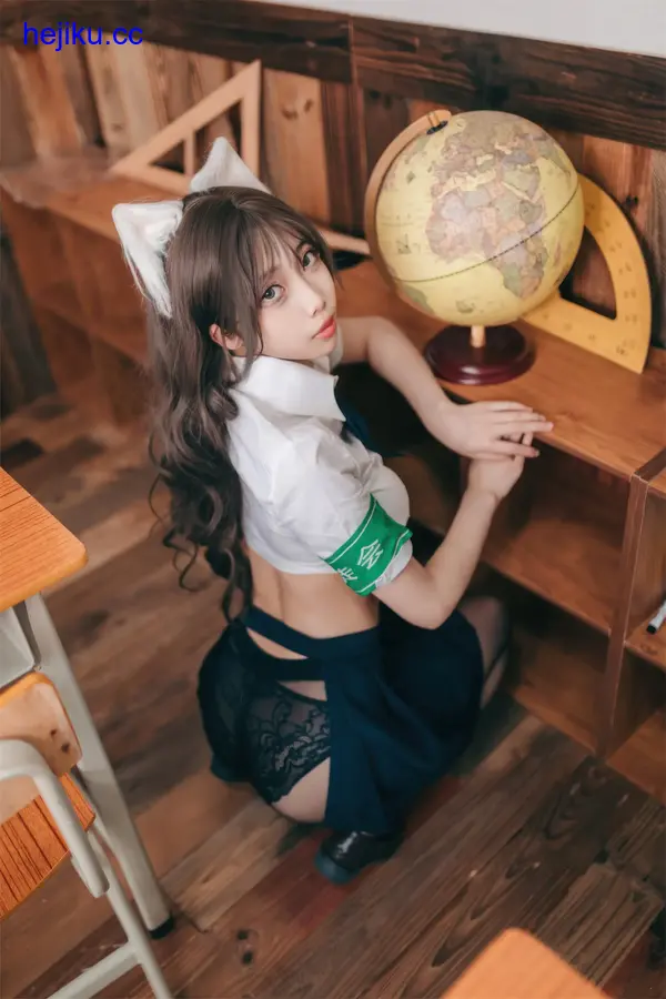 杏仁曲奇 – 全套作品及随包视频[2026.5月-更新至15期-共7.6G] 
