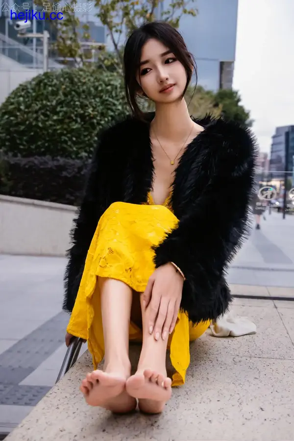 足愉心 – 全套少女美足美图视频合集[2026.10月-更新至38期-共490G]