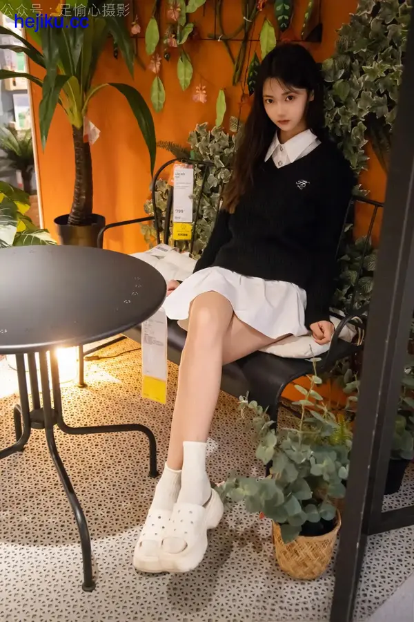 足愉心 – 全套少女美足美图视频合集[2026.10月-更新至38期-共490G]