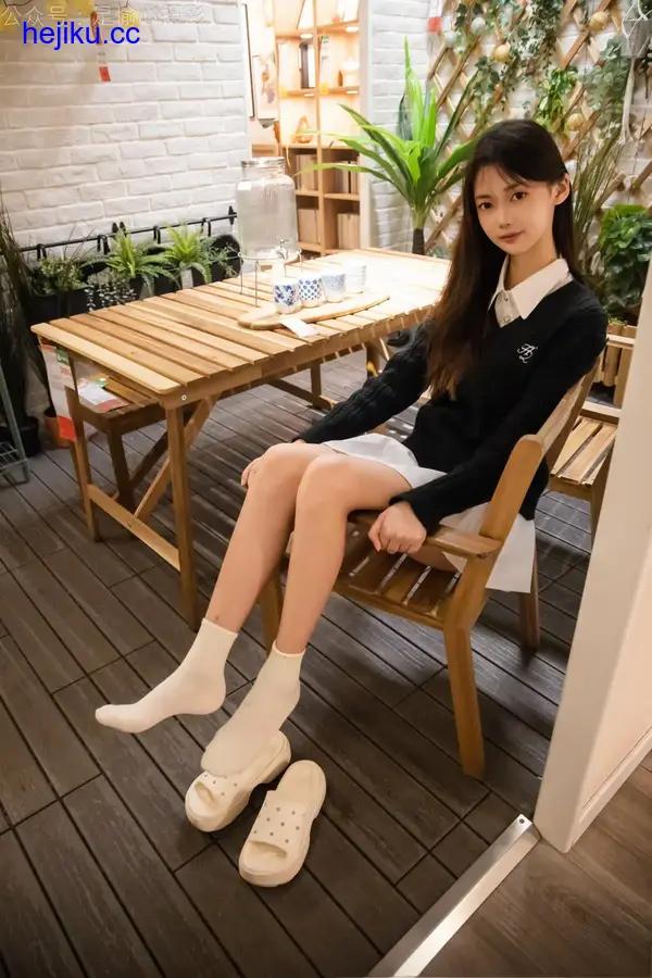 足愉心 – 全套少女美足美图视频合集[2026.10月-更新至38期-共490G]